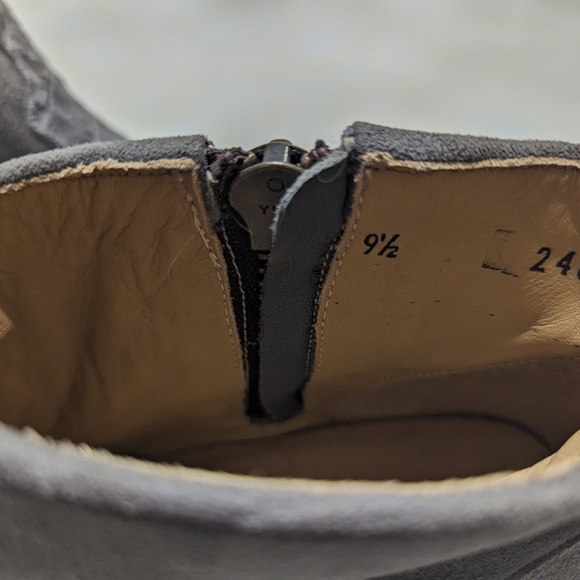 Grey Women's Stetson "Paris" Suede and Caiman Exotic Ankle Boots - Picture 7 of 8